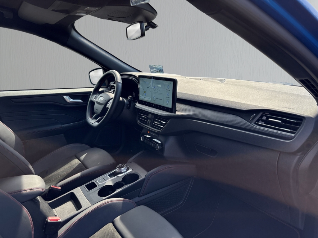 Fahrzeugabbildung Ford Kuga 1.5 EB ST-Line X Navi LED Kam360 AHK ACC HuD Allwetter