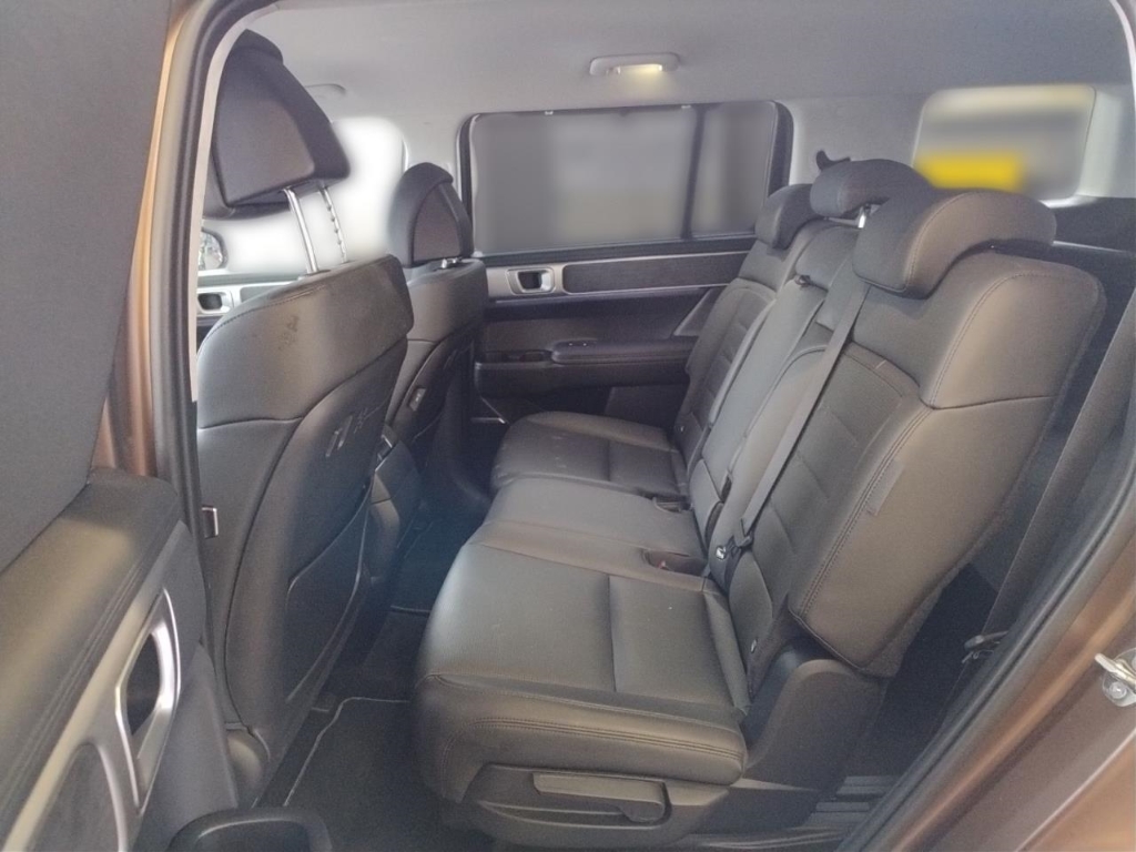 Fahrzeugabbildung Hyundai SANTA FE PHEV MY25 1.6 AT 4WD Signature Komf.P Tech.P AHK 5-Sitz Navi Leder Digi Cockpit