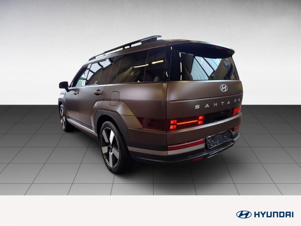 Fahrzeugabbildung Hyundai SANTA FE PHEV MY25 1.6 AT 4WD Signature Komf.P Tech.P AHK 5-Sitz Navi Leder Digi Cockpit