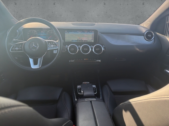 Fahrzeugabbildung Mercedes-Benz B 220 4matic DCT Progressive LED Nav elHeck RKam