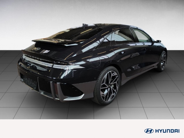 Fahrzeugabbildung Hyundai IONIQ 6 4WD 77,4kWh UNIQ Digi-Spiegel 20LM HUD Navi Digitales Cockpit Memory Sitze