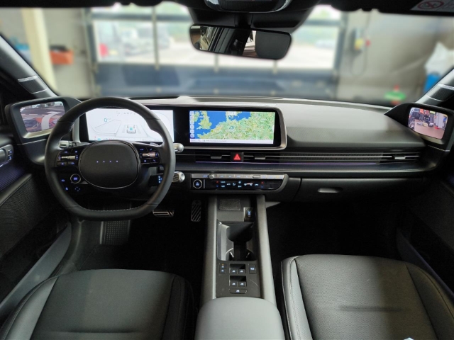Fahrzeugabbildung Hyundai IONIQ 6 4WD 77,4kWh UNIQ Digi-Spiegel 20LM HUD Navi Digitales Cockpit Memory Sitze