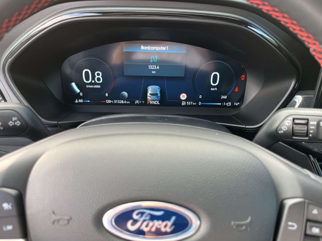 Fahrzeugabbildung Ford Focus Turnier 1.0 ST Line X AHK HUD ACC SHZ LHZ