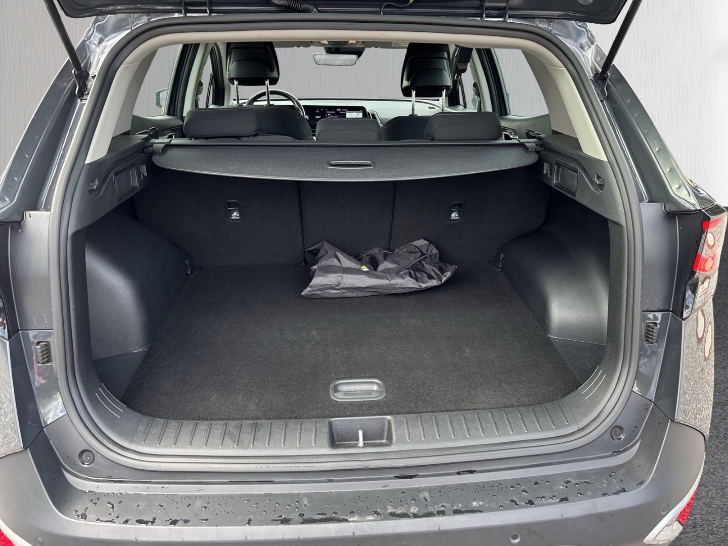 Fahrzeugabbildung Kia Sportage Vision 1,6T-GDI mHybrid RFK SHZ LHZ AHK
