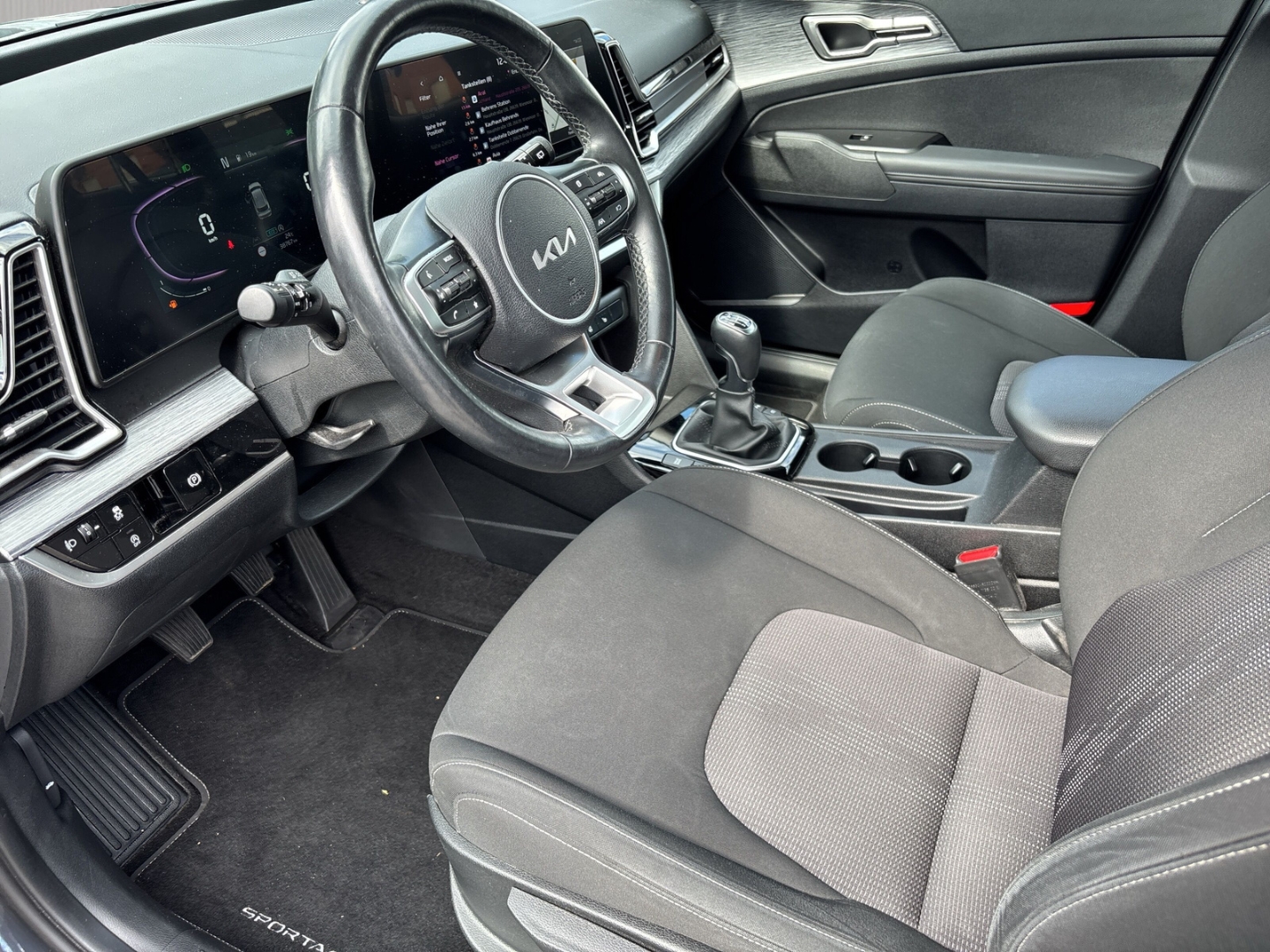Fahrzeugabbildung Kia Sportage Vision 1,6T-GDI mHybrid RFK SHZ LHZ AHK