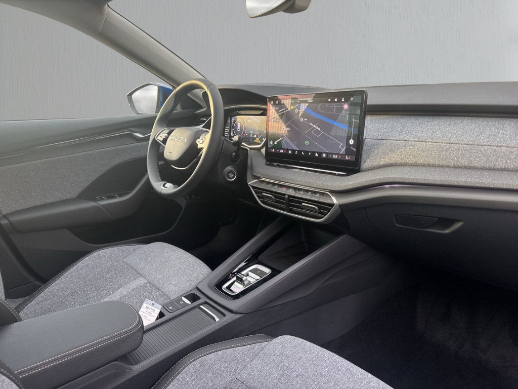 Fahrzeugabbildung SKODA Octavia Combi 1.5 TSI mHEV BALANCE ACC AHK 360 HUD SHZ LHZ