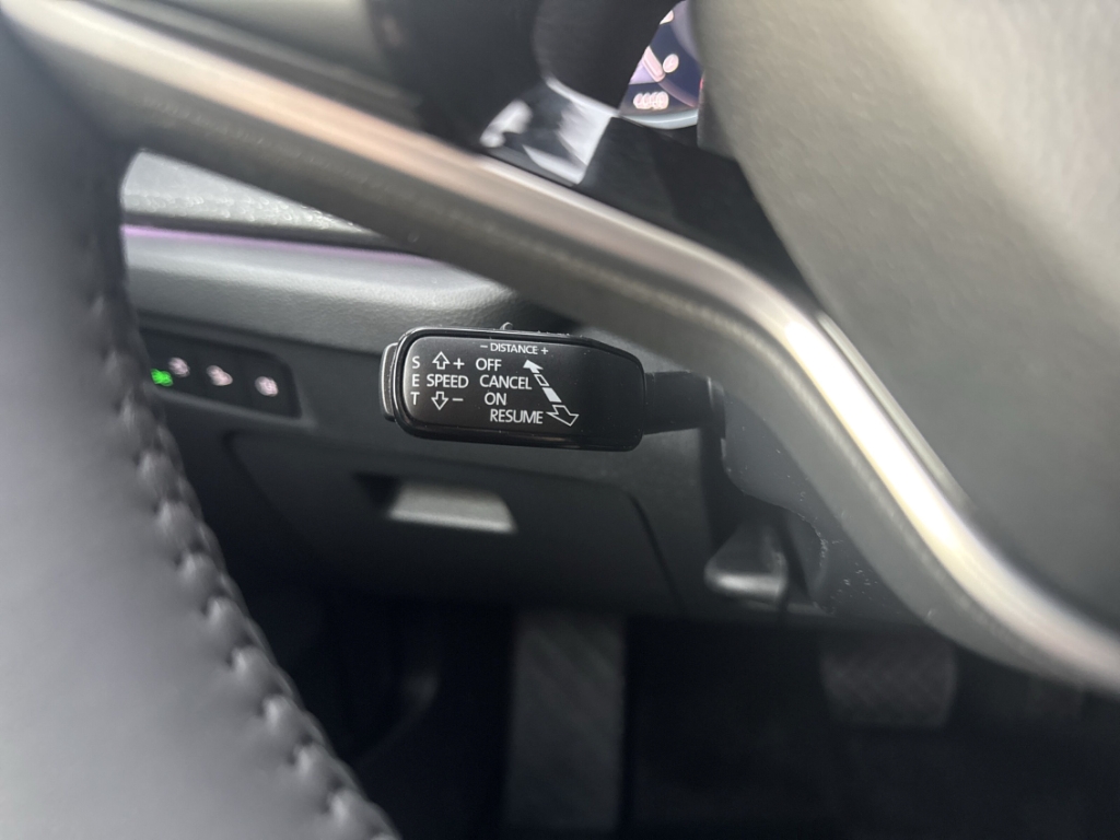 Fahrzeugabbildung SKODA Octavia Combi 1.5 TSI mHEV BALANCE ACC AHK 360 HUD SHZ LHZ