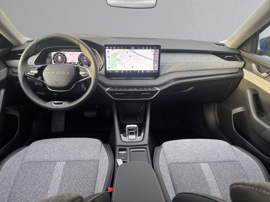 Fahrzeugabbildung SKODA Octavia Combi 1.5 TSI mHEV BALANCE ACC AHK 360 HUD SHZ LHZ