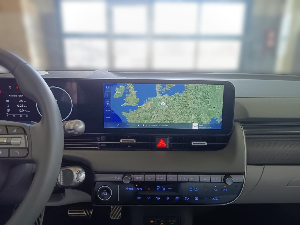 Fahrzeugabbildung Hyundai IONIQ 5 FL 84kWh 2WD MY25 UNIQ 20LM Park-P. MATRIX Bose 360 Navi Kamera Digitales Cockpit