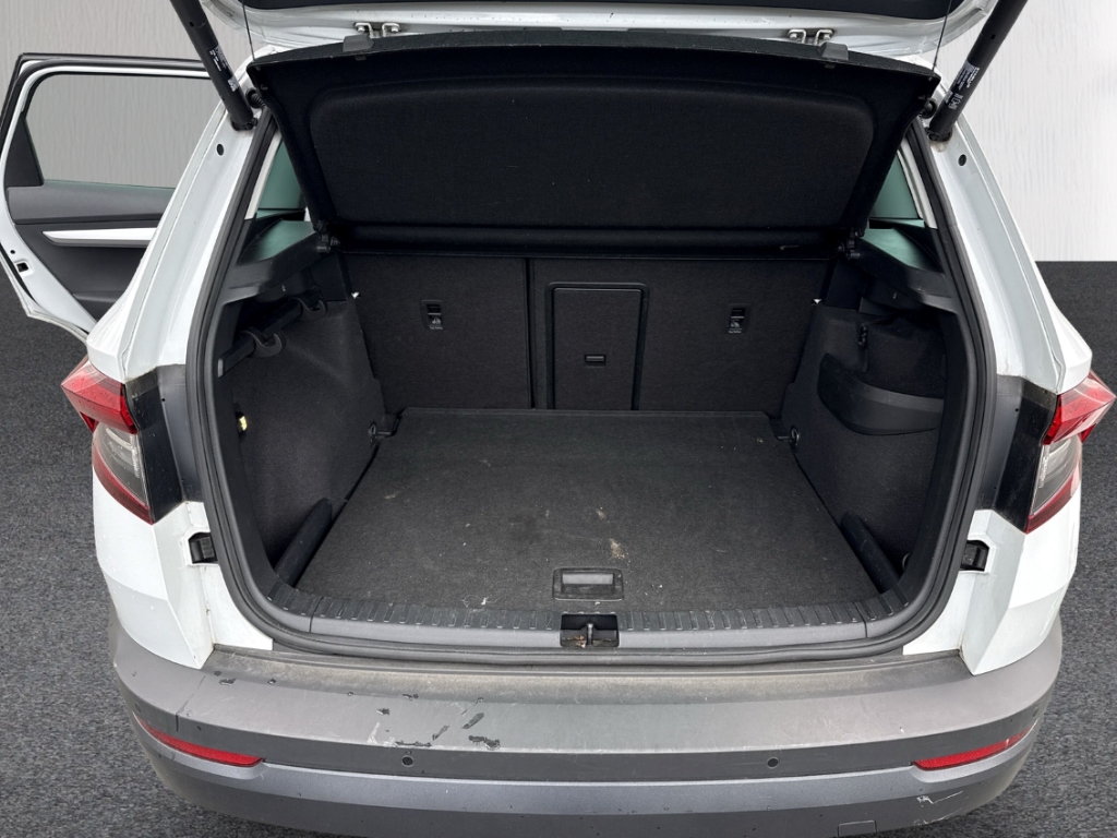 Fahrzeugabbildung SKODA Karoq 1.0 TSI Ambition Temp PDC ISOFIX Kindersitzbefestigung