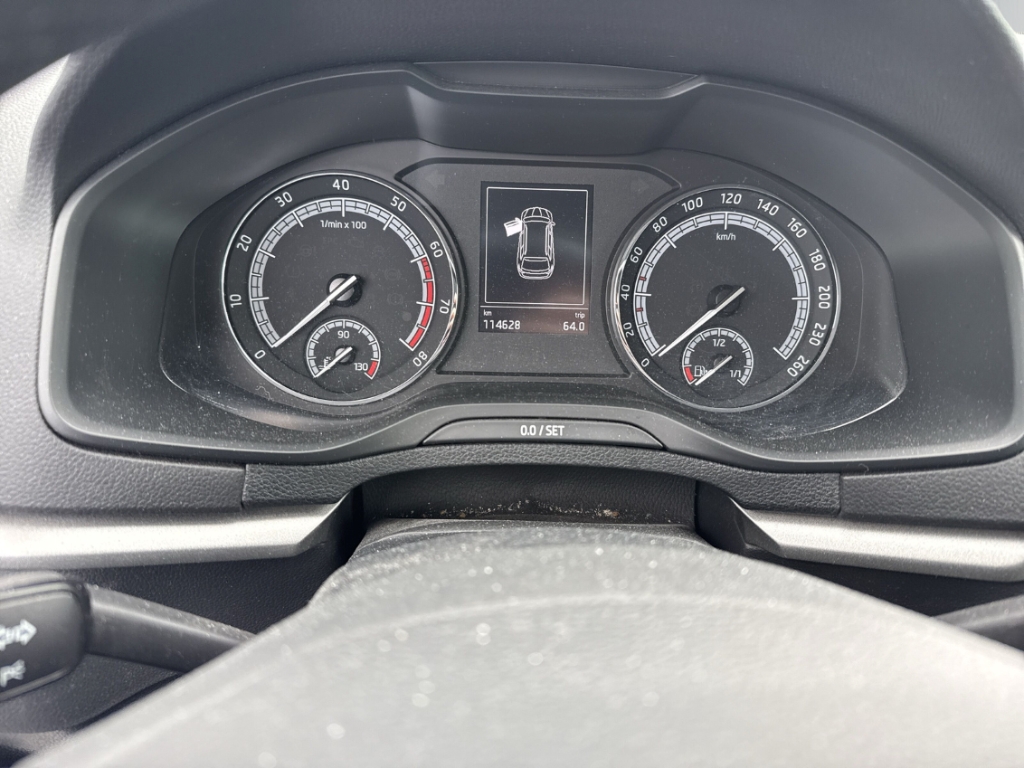 Fahrzeugabbildung SKODA Karoq 1.0 TSI Ambition Temp PDC ISOFIX Kindersitzbefestigung