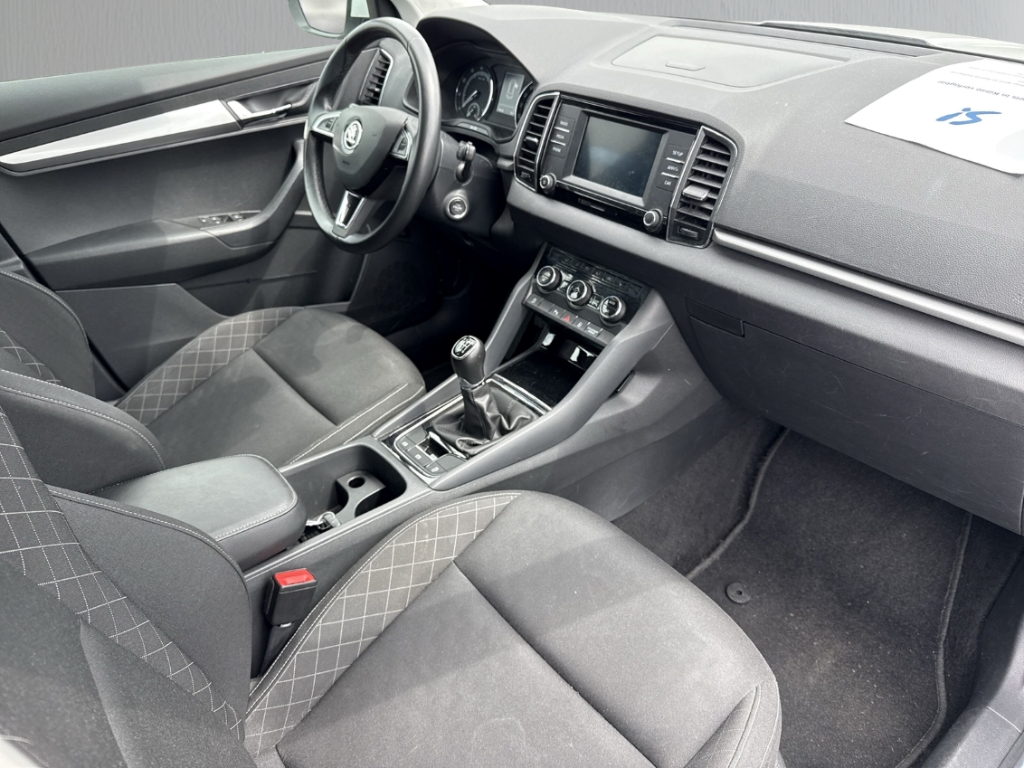 Fahrzeugabbildung SKODA Karoq 1.0 TSI Ambition Temp PDC ISOFIX Kindersitzbefestigung