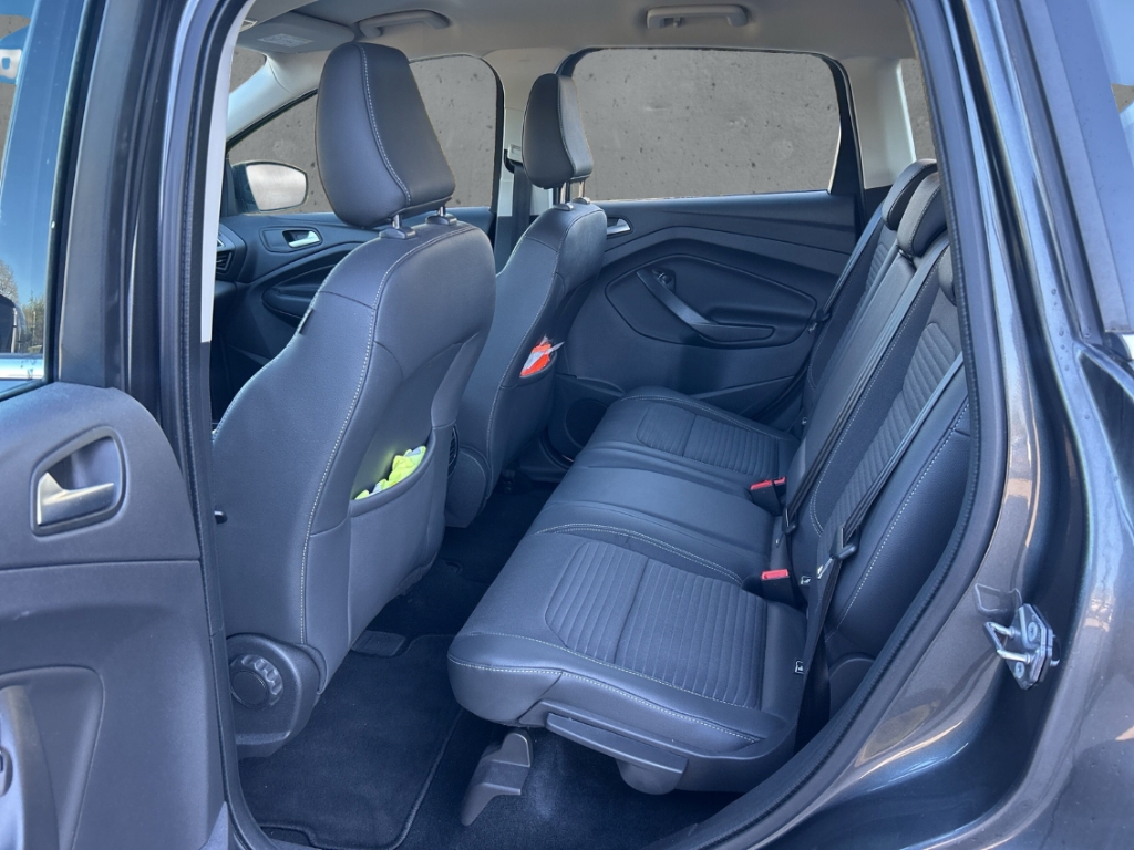 Fahrzeugabbildung Ford Kuga 1.5 EcoBoost Titanium 4x2 SHZ Bluetooth PDC