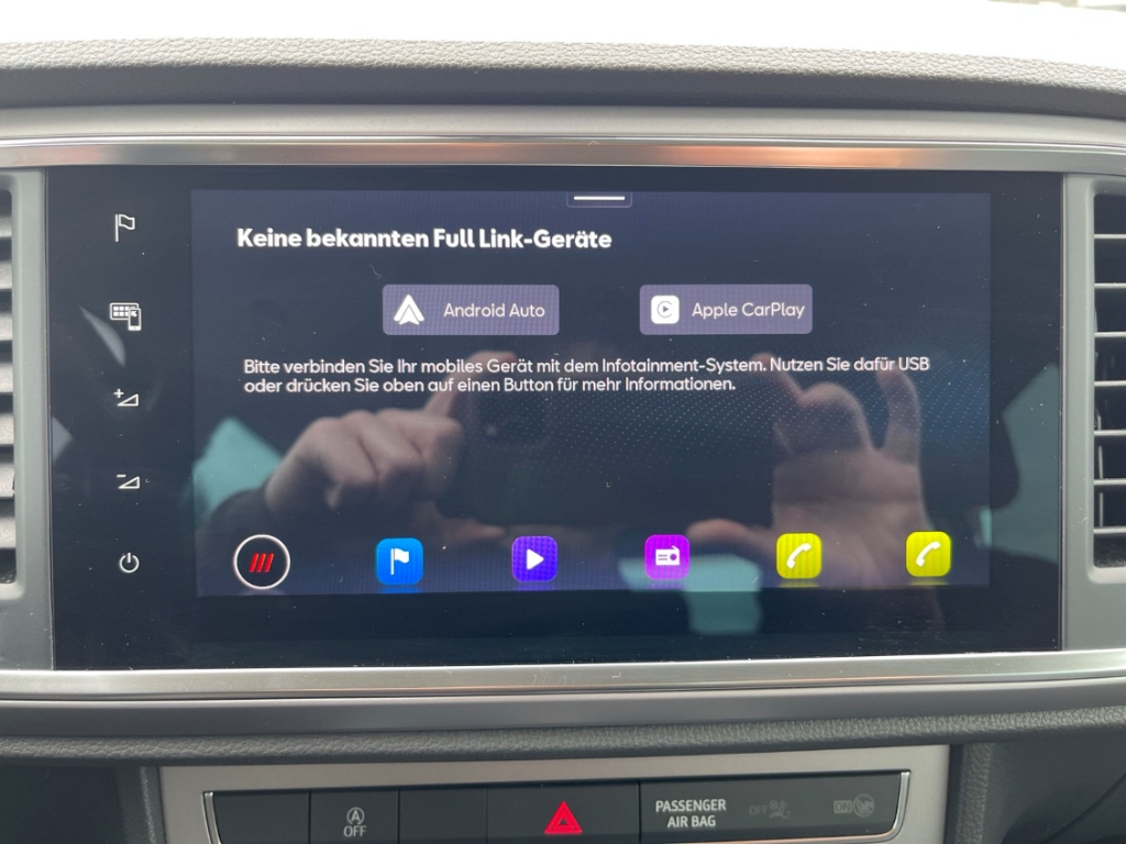 Fahrzeugabbildung SEAT Ateca 1.5 TSI FR NAVI ACC LED SHZ Full Link Alcantara