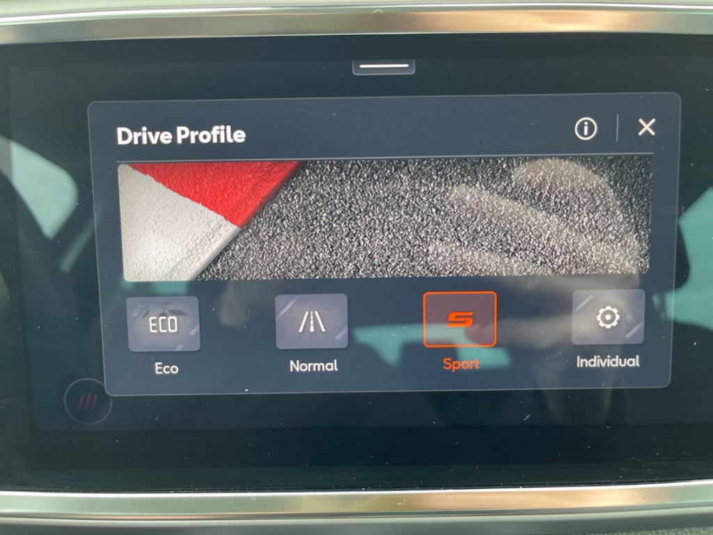 Fahrzeugabbildung SEAT Ateca 1.5 TSI FR NAVI ACC LED SHZ Full Link Alcantara