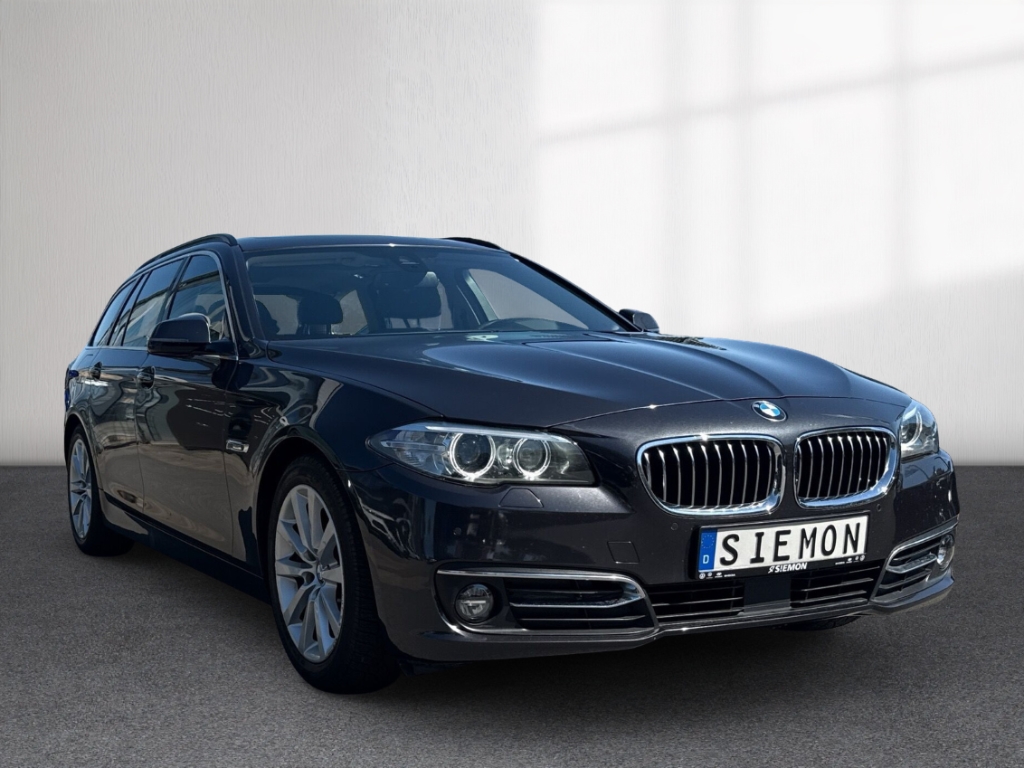 Fahrzeugabbildung BMW 530 d touring xDrive HUD StandHZG El. Panodach Navi Leder