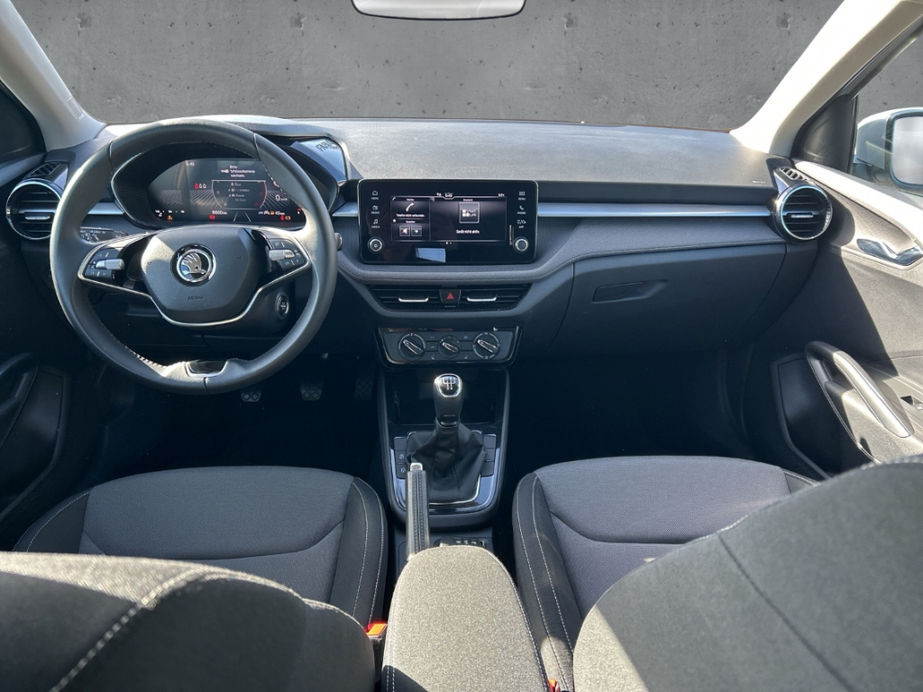 Fahrzeugabbildung SKODA Fabia 1.0 TSI SELECTION Temp PDC LED Klima SHZ Freisprech