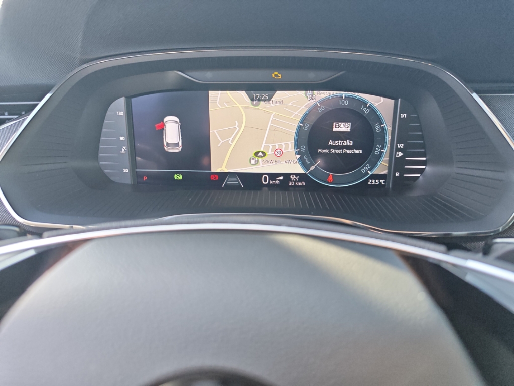 Fahrzeugabbildung SKODA Octavia Combi TDI DSG Style AHK LED PDC SHZ Navi