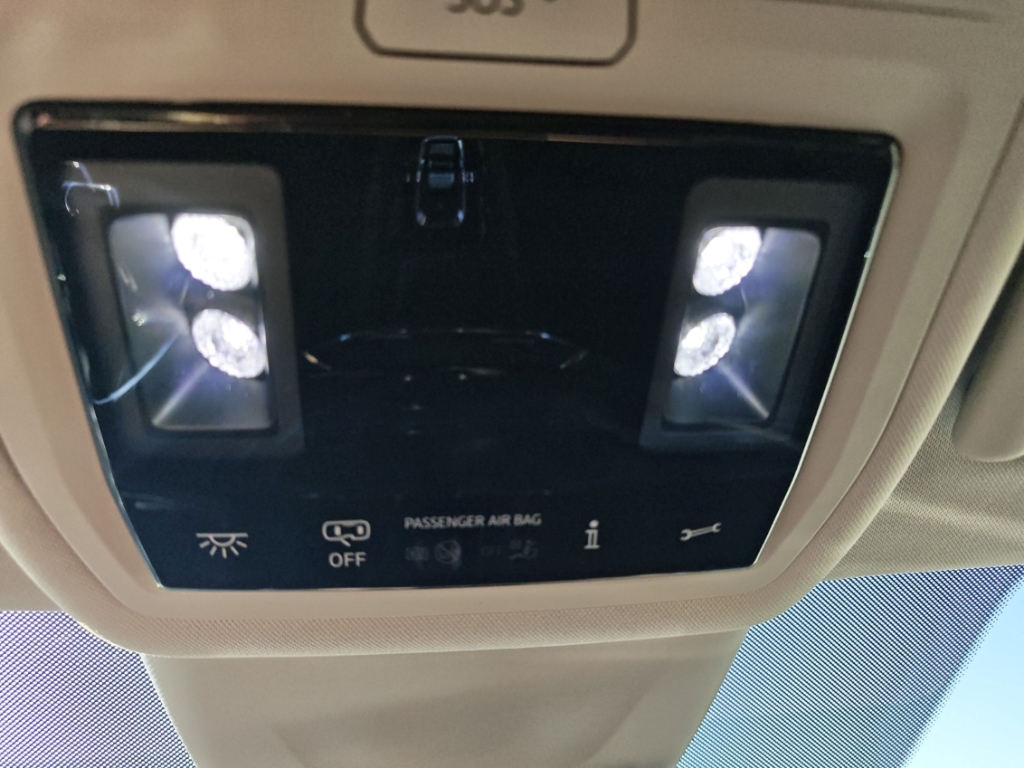 Fahrzeugabbildung SKODA Octavia Combi TDI DSG Style AHK LED PDC SHZ Navi