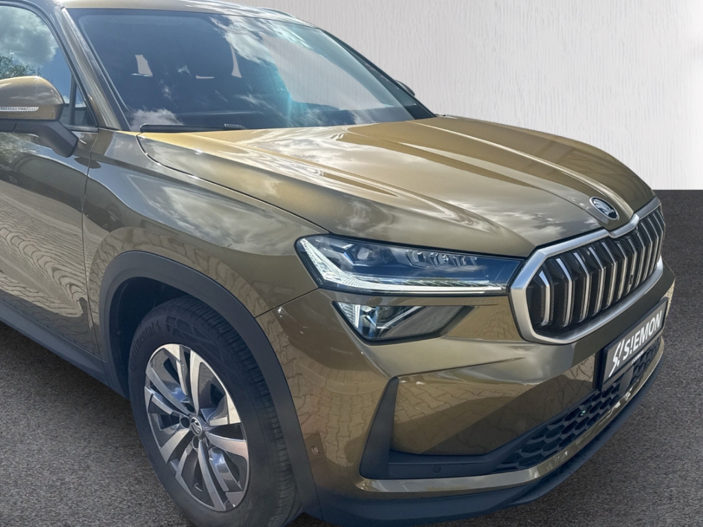 Fahrzeugabbildung SKODA Kodiaq 1.5 TSI iV 150 kW Selection IV PLUG-IN ACC SHZ Leder AHK Kamera CarPlay PDC v+h