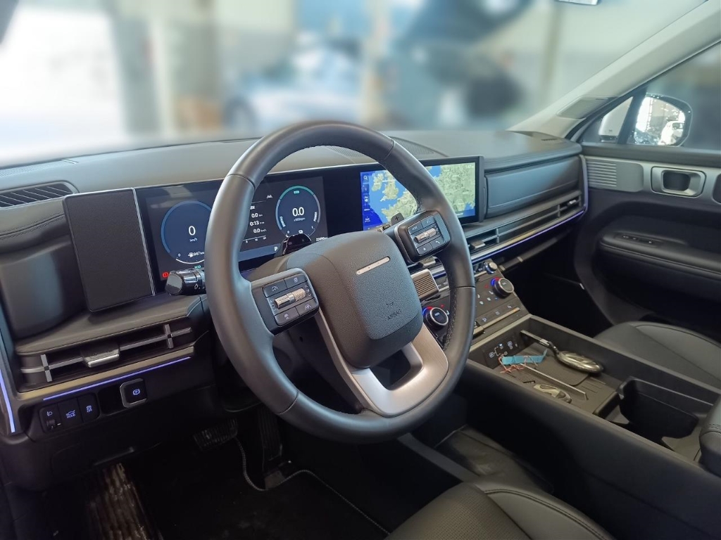 Fahrzeugabbildung Hyundai SANTA FE HEV 1.6 T-GDI AT 2WD Signature Dig Key 5-Sitze MY25 Niveau Navi Leder Digitales Cockpit