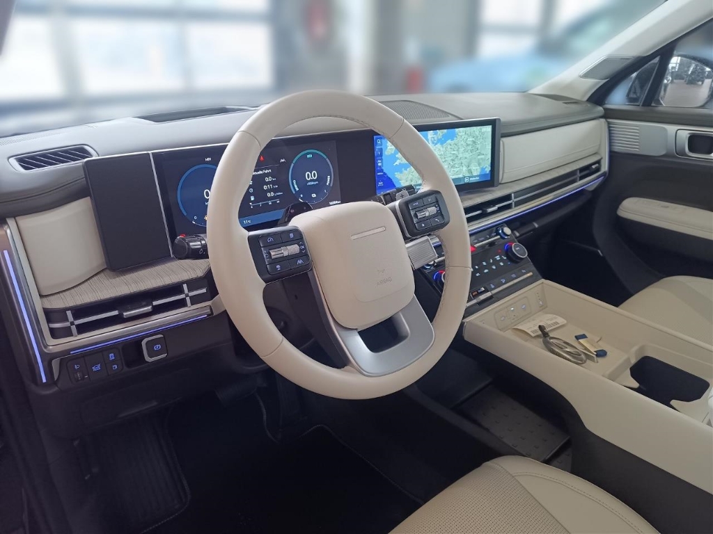 Fahrzeugabbildung Hyundai SANTA FE PHEV MY25 1.6 AT 4WD Signature Tech Dig-Key 7-Sitz Navi Leder Digitales Cockpit