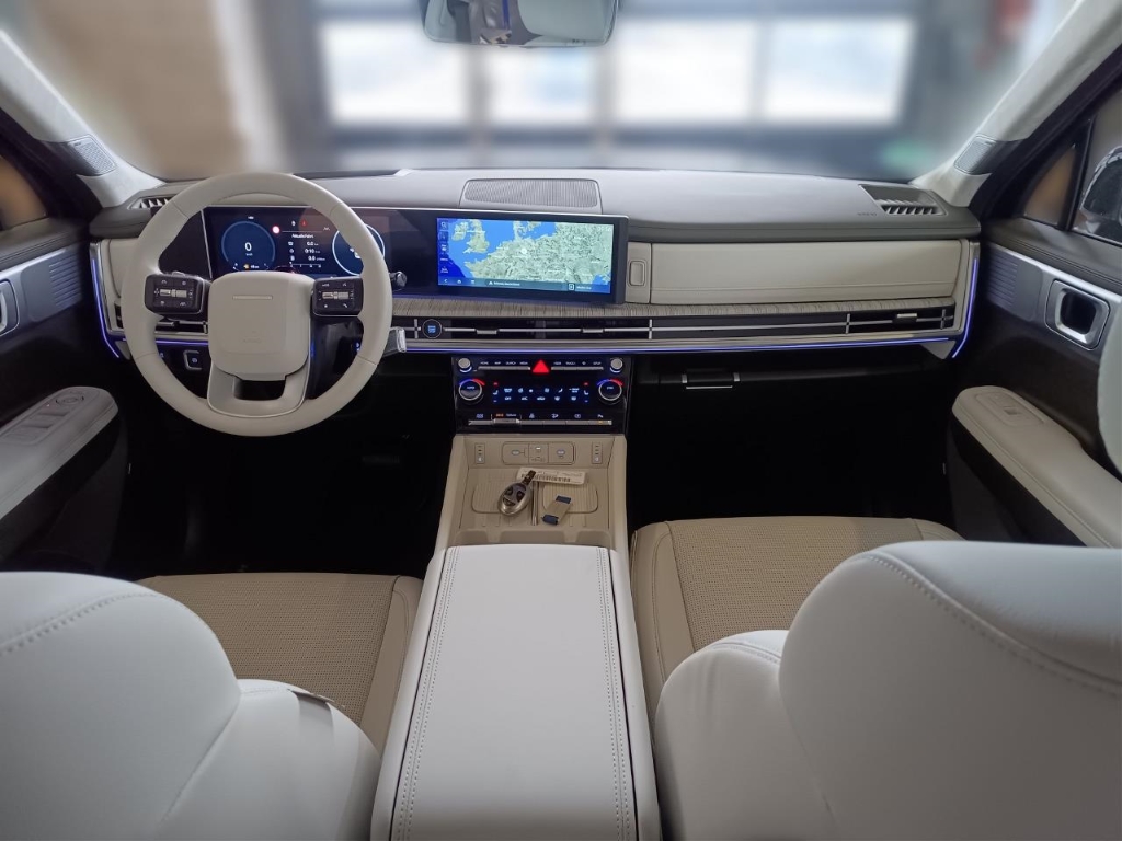 Fahrzeugabbildung Hyundai SANTA FE PHEV MY25 1.6 AT 4WD Signature Tech Dig-Key 7-Sitz Navi Leder Digitales Cockpit