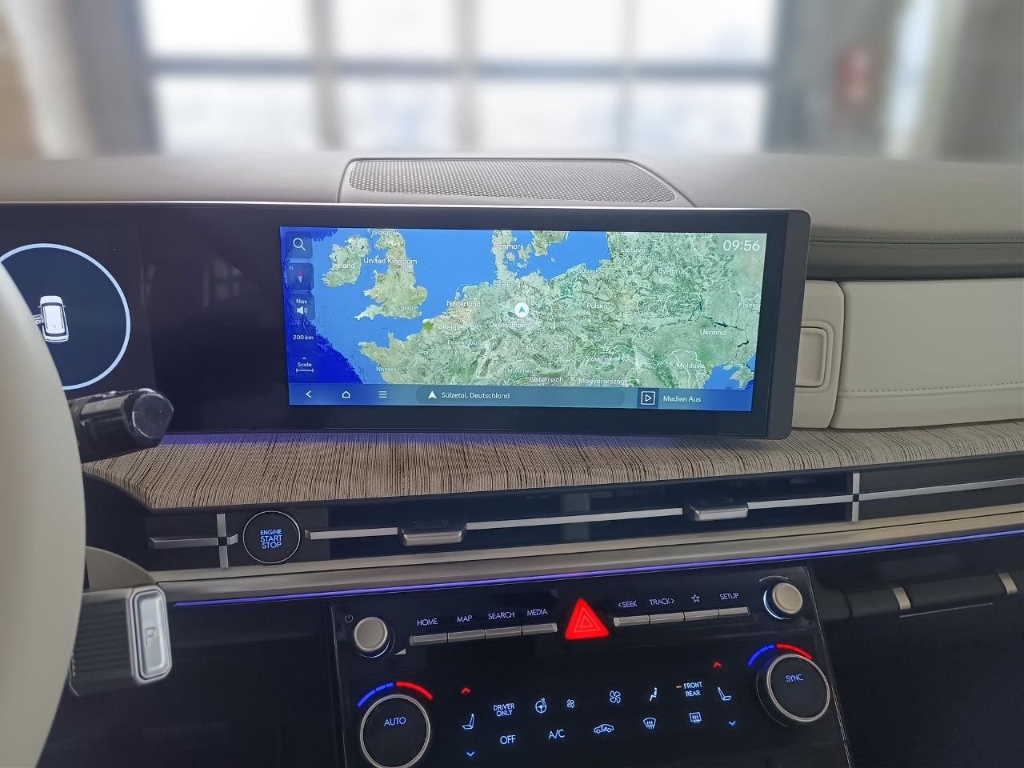 Fahrzeugabbildung Hyundai SANTA FE PHEV MY25 1.6 AT 4WD Signature Tech Dig-Key 7-Sitz Navi Leder Digitales Cockpit