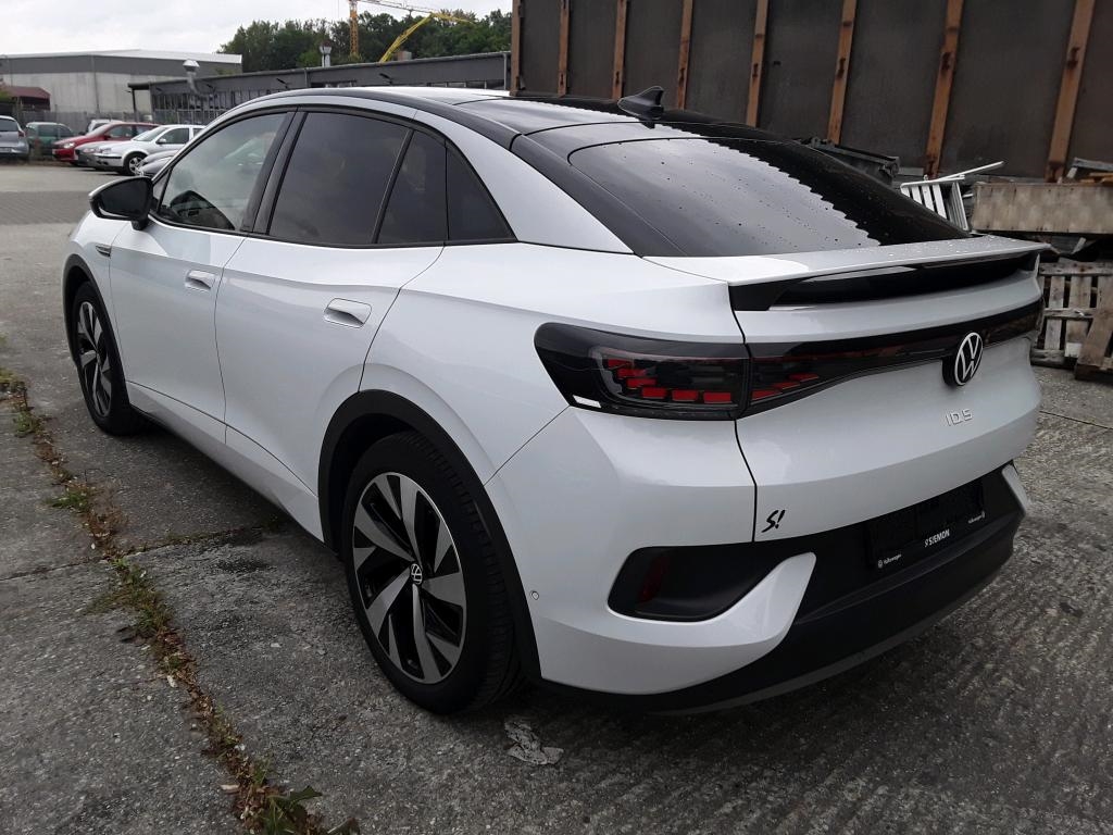 Fahrzeugabbildung Volkswagen ID.5 Pro Performance AHK ACC Pano Navi Matrix SHZ