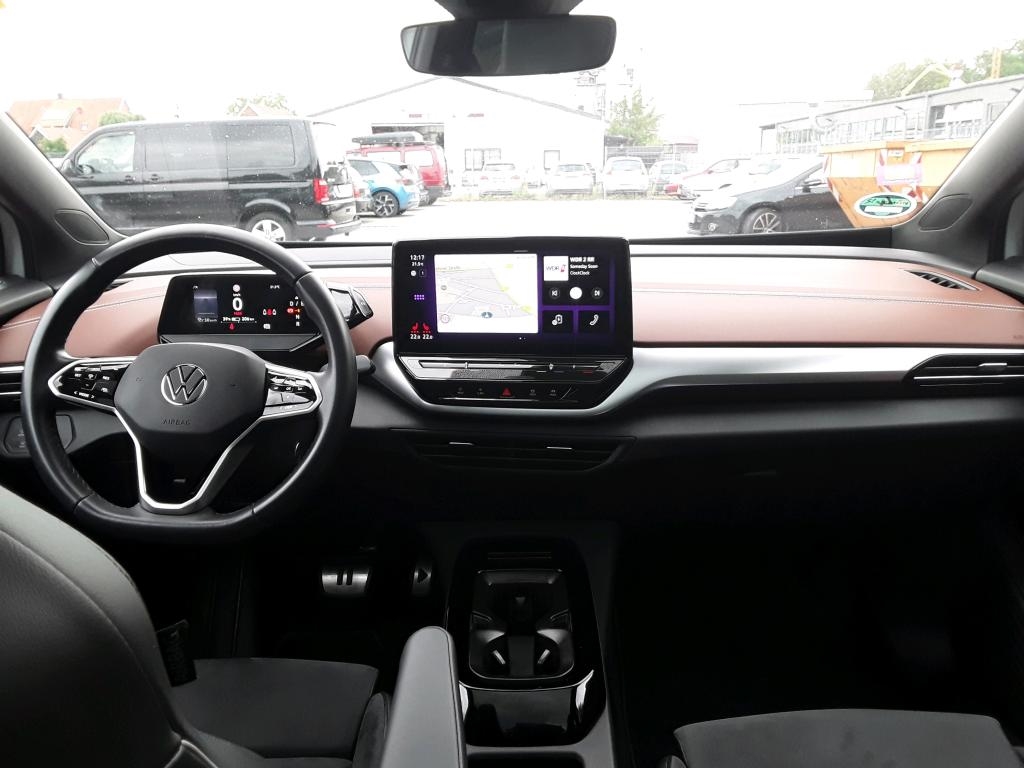 Fahrzeugabbildung Volkswagen ID.5 Pro Performance AHK ACC Pano Navi Matrix SHZ