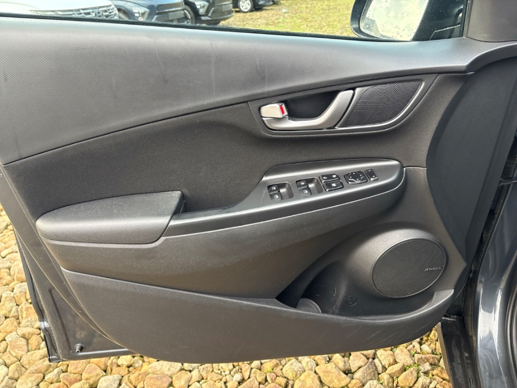 Fahrzeugabbildung Hyundai KONA 1.0 T-GDi MT ADVANTAGE Navi Soundsystem Klimaautom DAB SHZ LenkradHZG Spurhalteass.