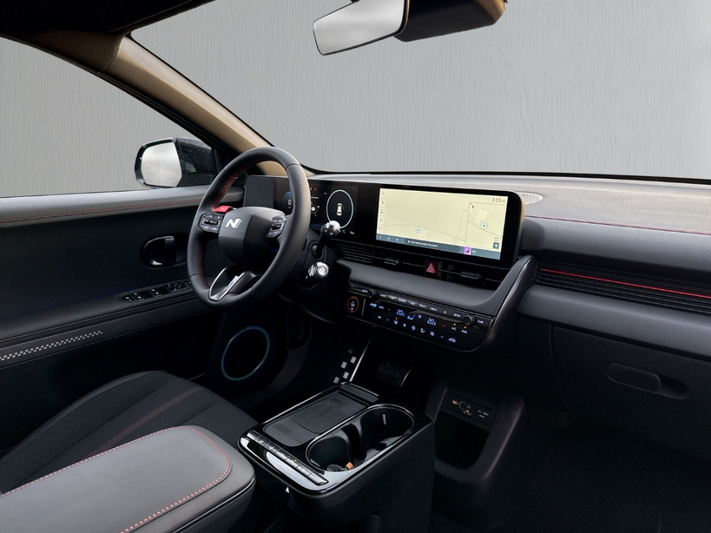 Fahrzeugabbildung Hyundai IONIQ 5 FL MY27 84kWh 2WD N-Line Matrix Navi Digitales Cockpit LED ACC El. Heckklappe