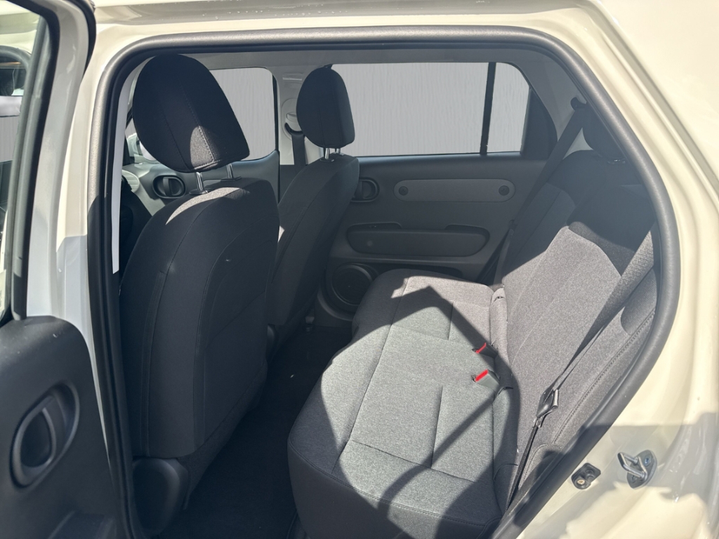 Fahrzeugabbildung Hyundai INSTER SELECT 42 kWh ACC KeyLess Navi Klima R-Kam