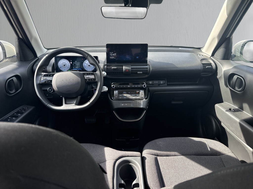 Fahrzeugabbildung Hyundai INSTER SELECT 42 kWh ACC KeyLess Navi Klima R-Kam