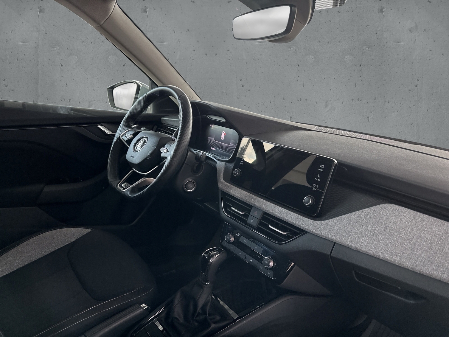 Fahrzeugabbildung SKODA Kamiq Selection 1.0 TSI DSG LED VC SHZ PDC Alu A