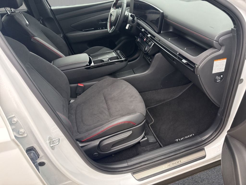 Fahrzeugabbildung Hyundai TUCSON FL PHEV 1.6 AT 4WD MY25 N-LINE MATRIX-LED Navi Digitales Cockpit Soundsystem LED ACC