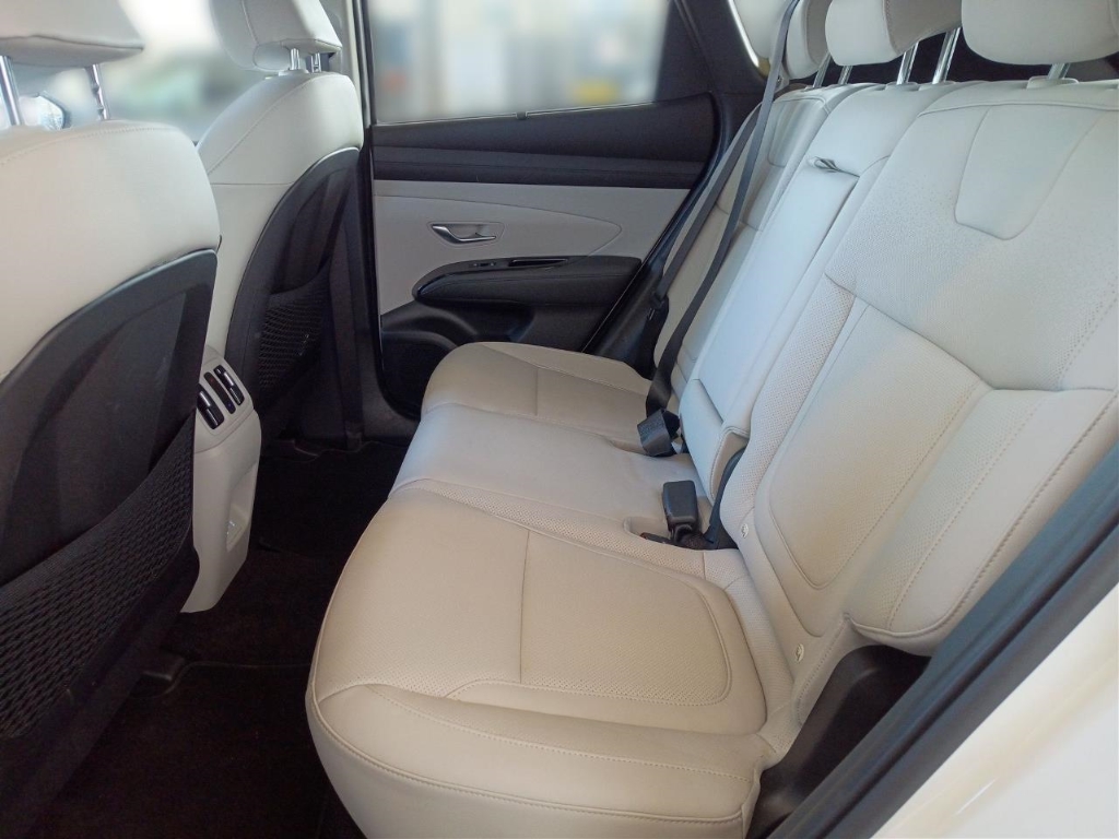 Fahrzeugabbildung Hyundai TUCSON FL PHEV 1.6 AT 4WD MY25 Prime ECS Assist-P MATRIX-LED Leder Digitales Cockpit
