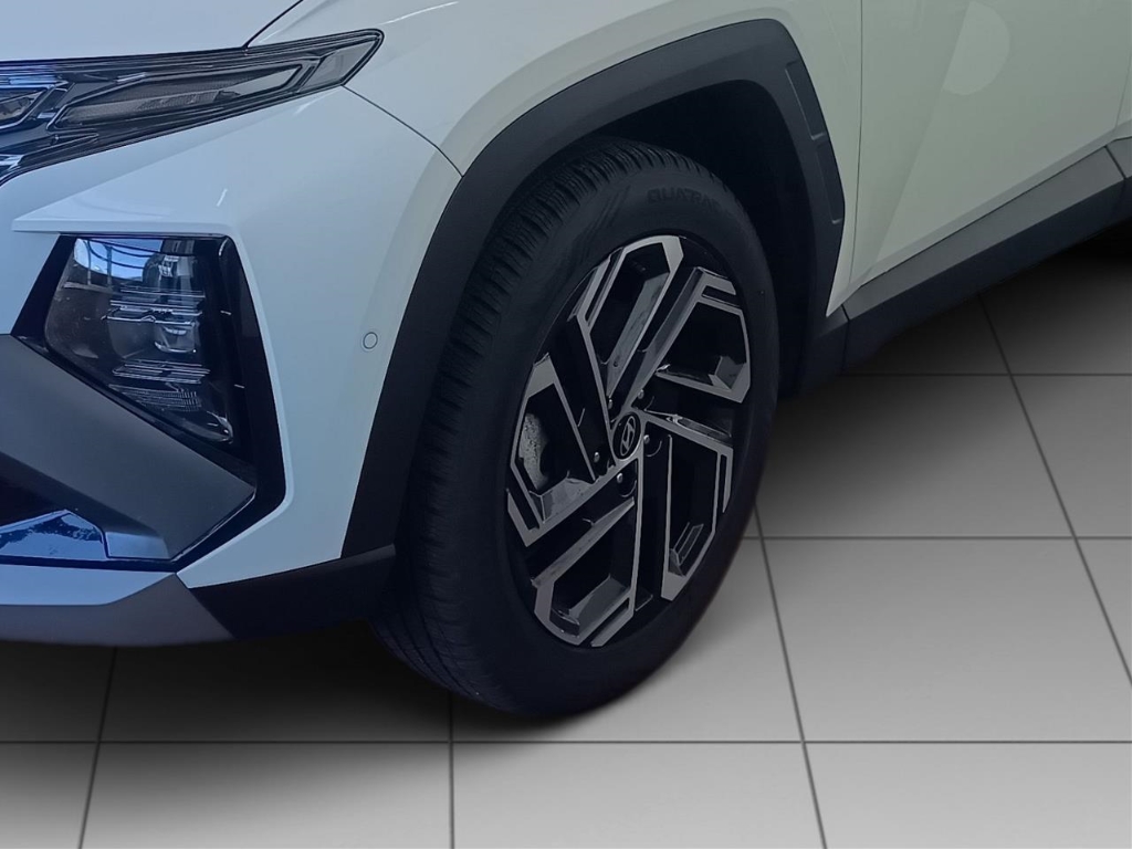 Fahrzeugabbildung Hyundai TUCSON FL PHEV 1.6 AT 4WD MY25 Prime ECS Assist-P MATRIX-LED Leder Digitales Cockpit