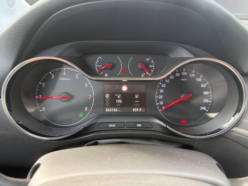 Fahrzeugabbildung Opel Crossland X 1.2 Elegance AHK LED Tempo SHZ LHZ