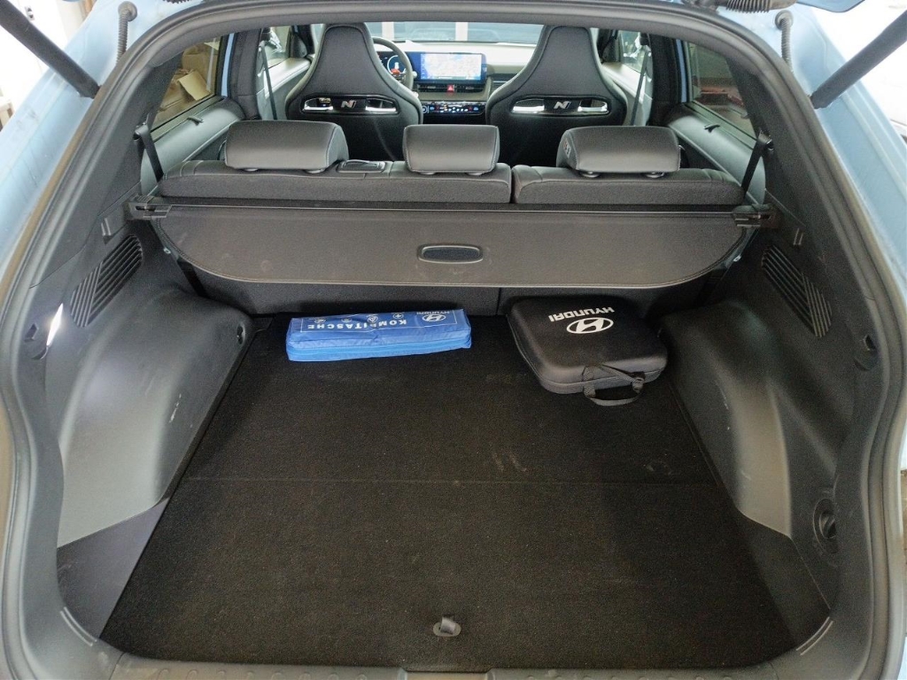 Fahrzeugabbildung Hyundai IONIQ 5 4WD 84kWh N-Performance HUD Navi Digitales Cockpit Sportpaket Soundsystem