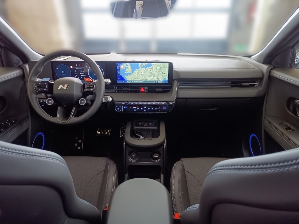 Fahrzeugabbildung Hyundai IONIQ 5 4WD 84kWh N-Performance HUD Navi Digitales Cockpit Sportpaket Soundsystem