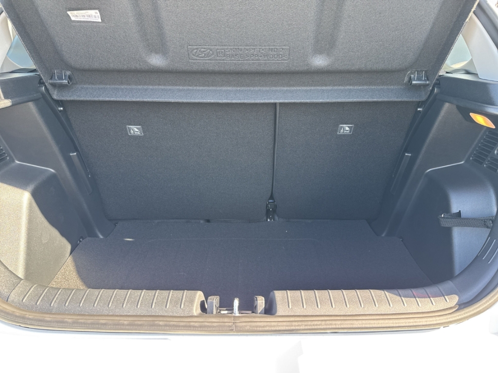 Fahrzeugabbildung Hyundai i20 FL MY27 1.0 T-GDi Select Navi DAB Rückfahrkamera Apple CarPlay Android Auto