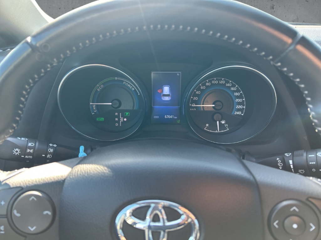 Fahrzeugabbildung Toyota Auris Touring Sports 1.8 HEV Edition SHZ RKam BT GRA Allwetter