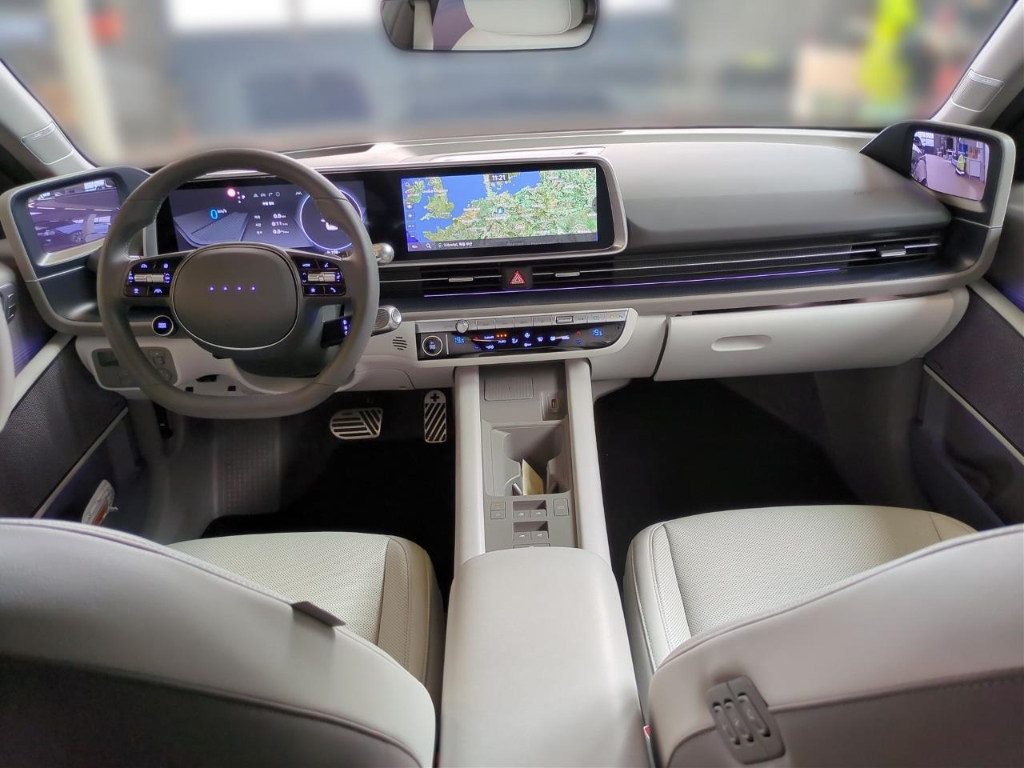 Fahrzeugabbildung Hyundai IONIQ 6 4WD 77,4kWh UNIQ Digi-Spiegel 20LM HUD Navi Digitales Cockpit Memory Sitze