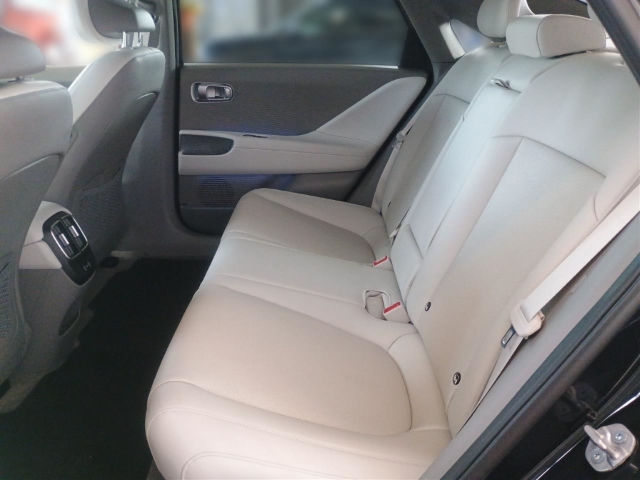 Fahrzeugabbildung Hyundai IONIQ 6 77,4kWh 4WD UNIQ 20LM HUD Navi Digitales Cockpit Memory Sitze Soundsystem