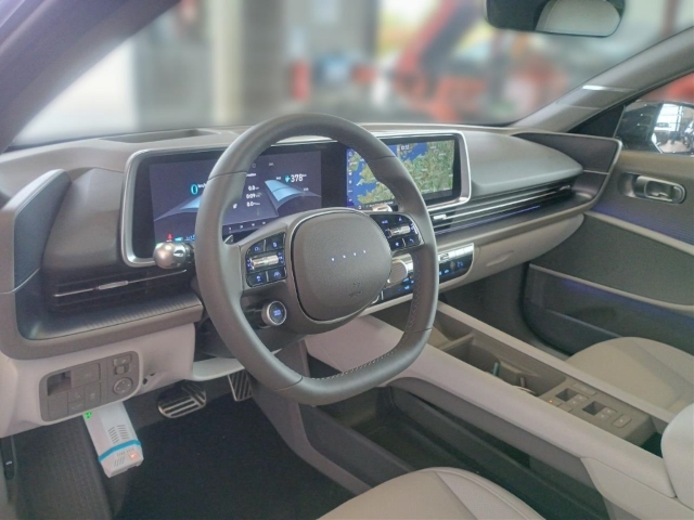 Fahrzeugabbildung Hyundai IONIQ 6 77,4kWh 4WD UNIQ 20LM HUD Navi Digitales Cockpit Memory Sitze Soundsystem
