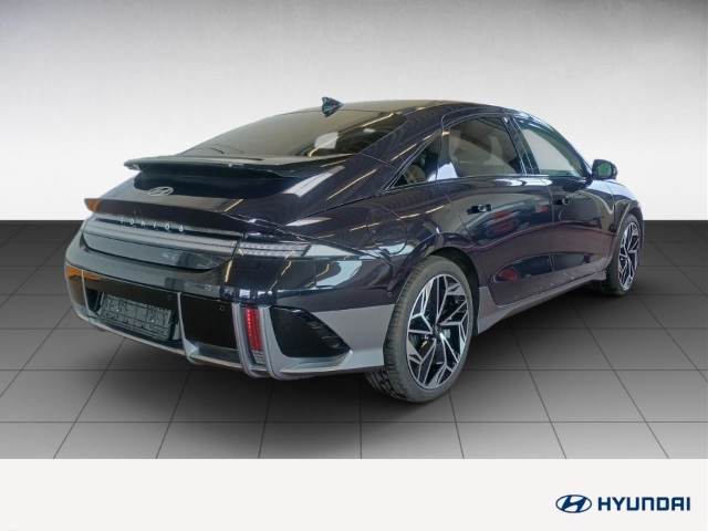 Fahrzeugabbildung Hyundai IONIQ 6 77,4kWh 4WD UNIQ 20LM HUD Navi Digitales Cockpit Memory Sitze Soundsystem