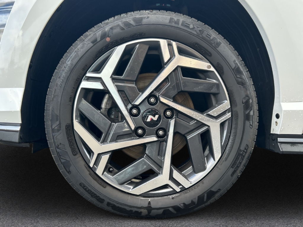 Fahrzeugabbildung Hyundai KONA SX2 1.6 T-GDI DCT 2WD N-LINE Glasschiebedach BOSE Navi Digitales Cockpit
