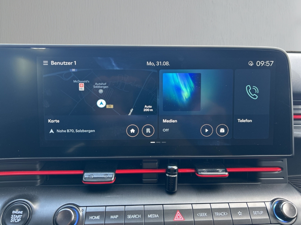 Fahrzeugabbildung Hyundai KONA SX2 1.6 T-GDI DCT 2WD N-LINE Glasschiebedach BOSE Navi Digitales Cockpit