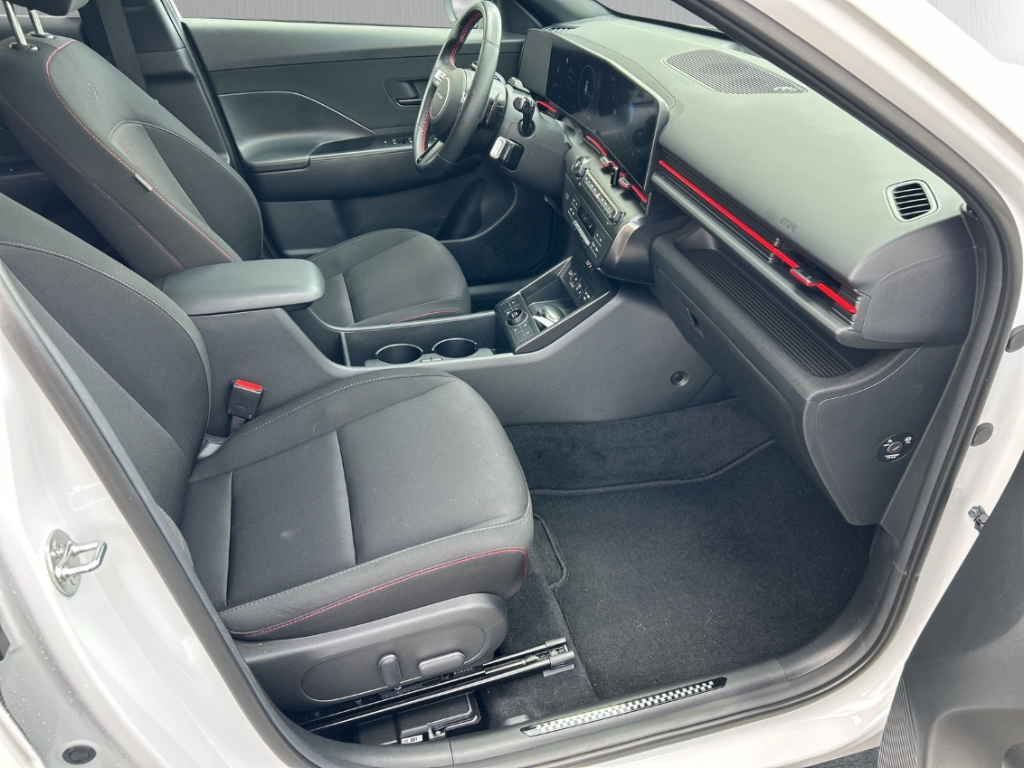 Fahrzeugabbildung Hyundai KONA SX2 1.6 T-GDI DCT 2WD N-LINE Glasschiebedach BOSE Navi Digitales Cockpit